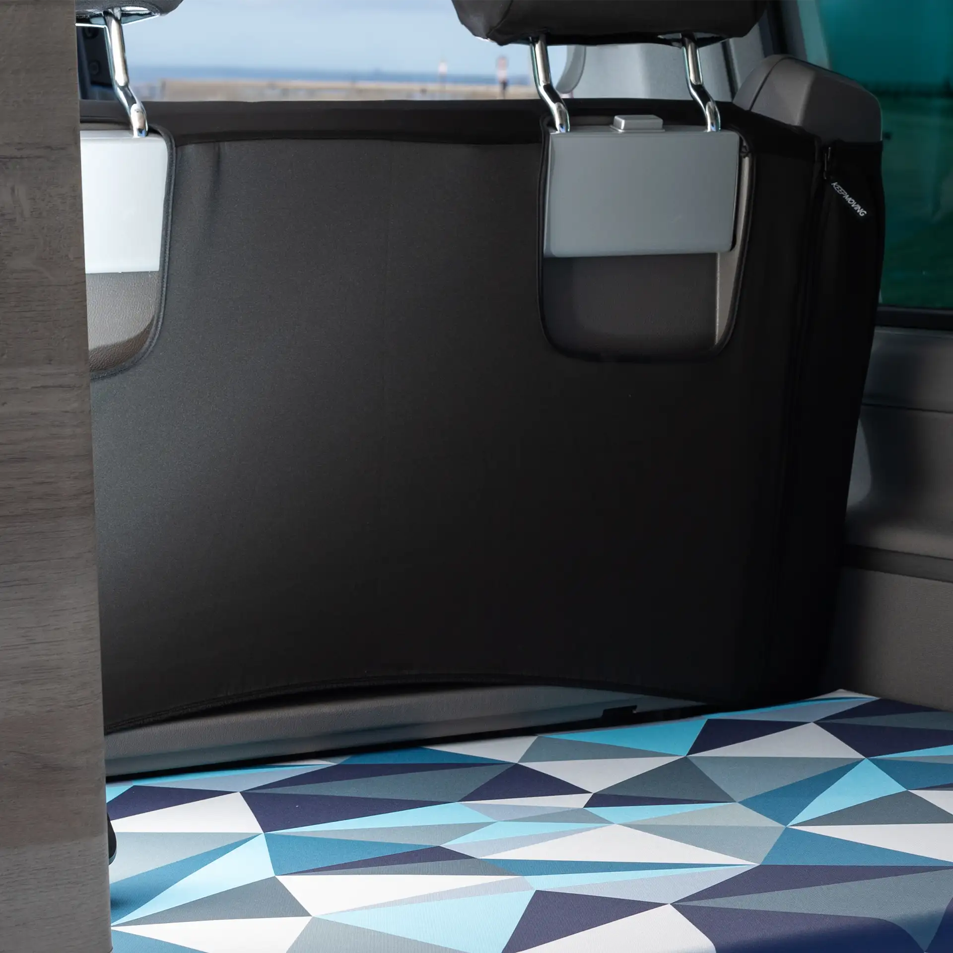 VW T5 / T6 / T6.1 California Rückbankbezug (2er) inkl. Kopfstützenbezüge - Hibiskus schwarz