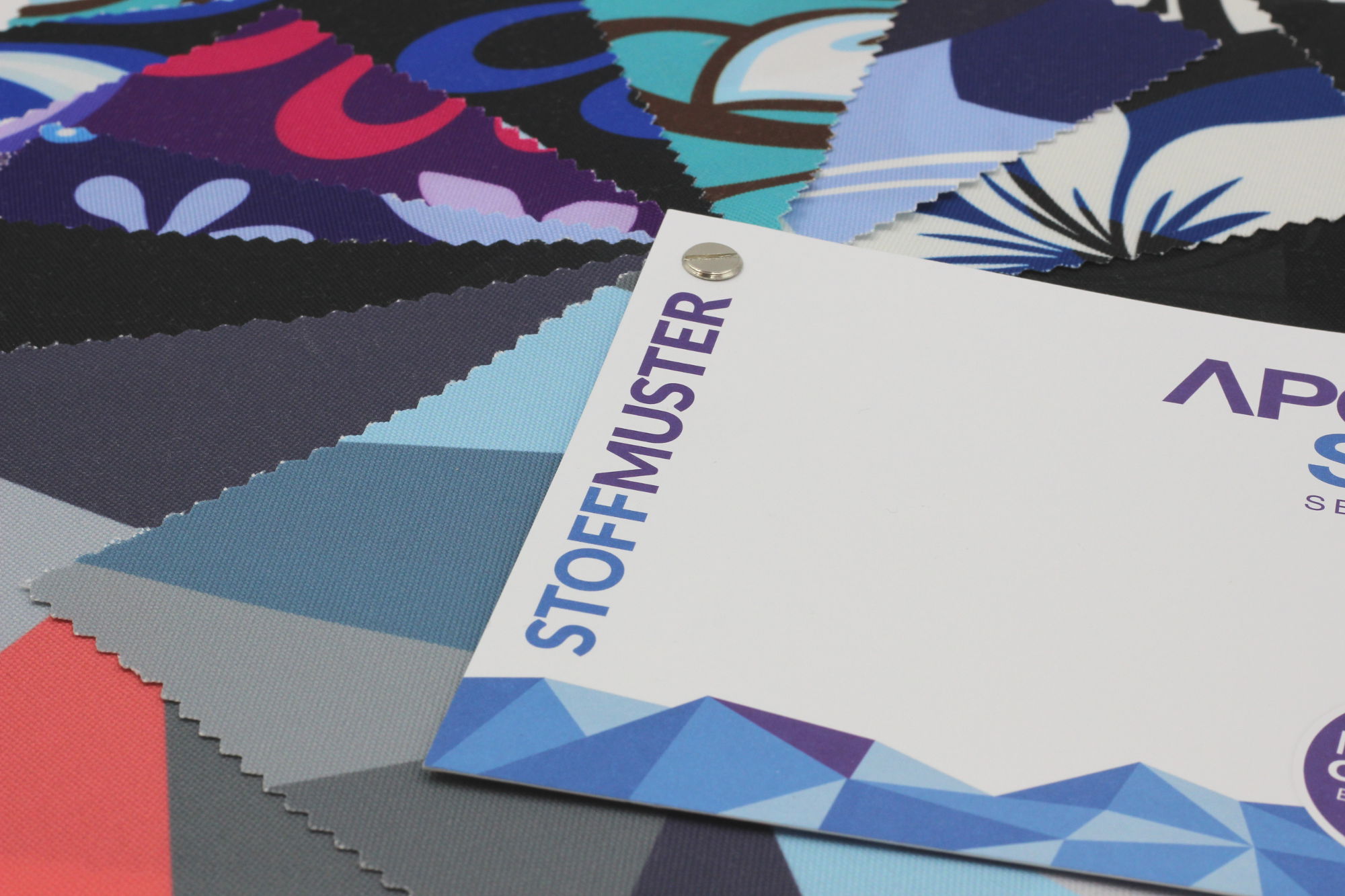 Stoff Muster Farbfächer inkl. 5,- € Gutscheincode