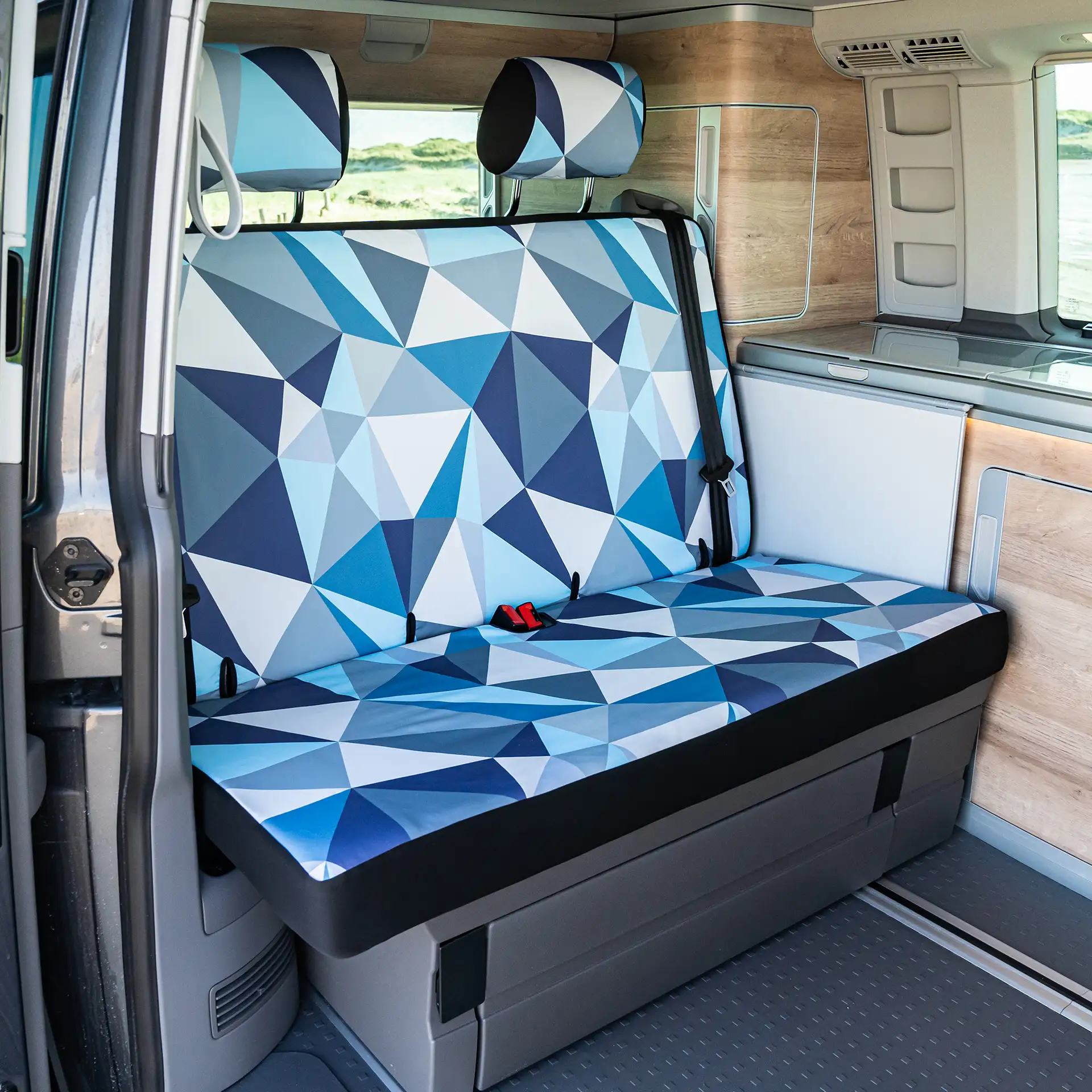 VW T5 / T6 / T6.1 California Rückbankbezug (2er) inkl. Kopfstützenbezüge VW T5 / T6 / T6.1 California Rückbankbezug (2er) inkl. Kopfstützenbezüge